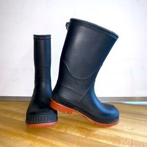 Children’s rain boots, size 9-10. Black with red sole, used/great shape